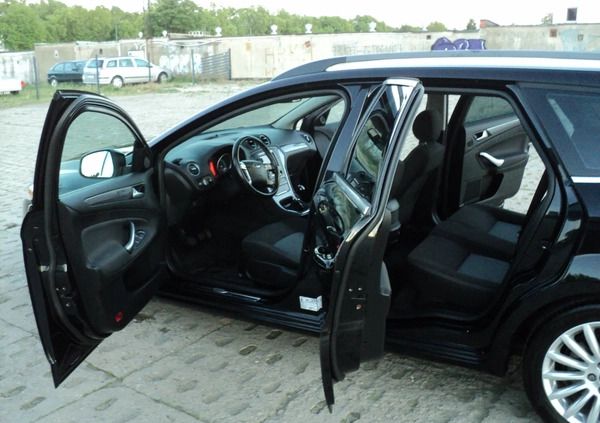 Ford Mondeo cena 27900 przebieg: 263000, rok produkcji 2012 z Tczew małe 79